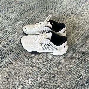 Men’s K•Swiss Hypercourt Express 2 tennis sneakers size 8!